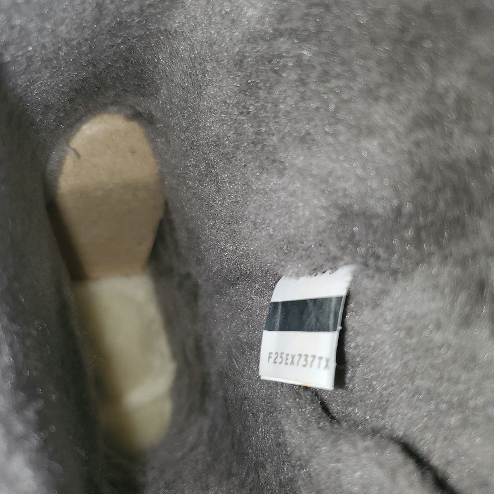 Ugg boots - Picture 8 of 10